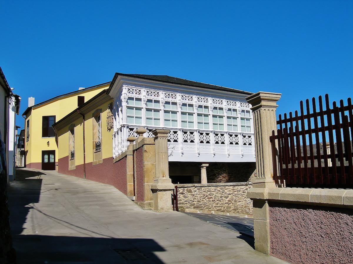 Mirador Da Ribeira Hotel Viana do Bolo Buitenkant foto