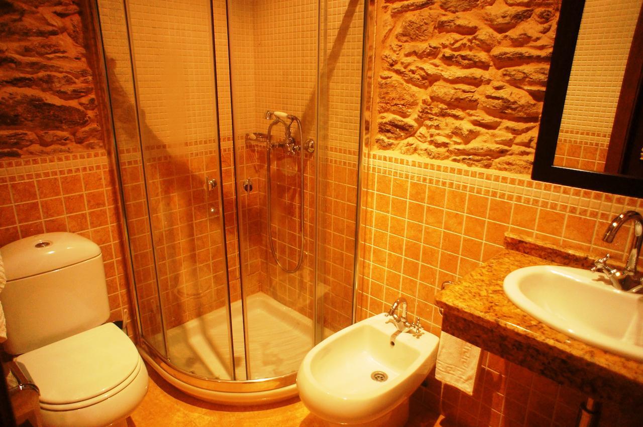 Mirador Da Ribeira Hotel Viana do Bolo Buitenkant foto